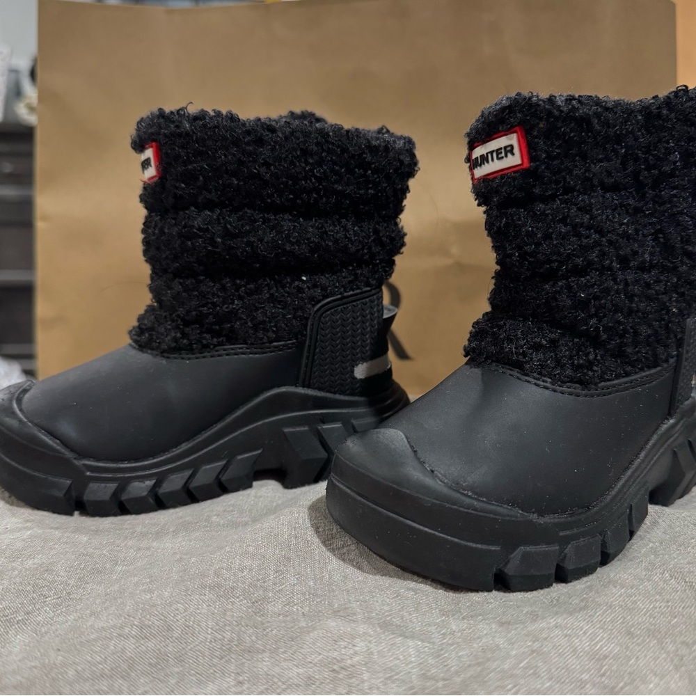 Hunter Black Fleece-Lined Boots